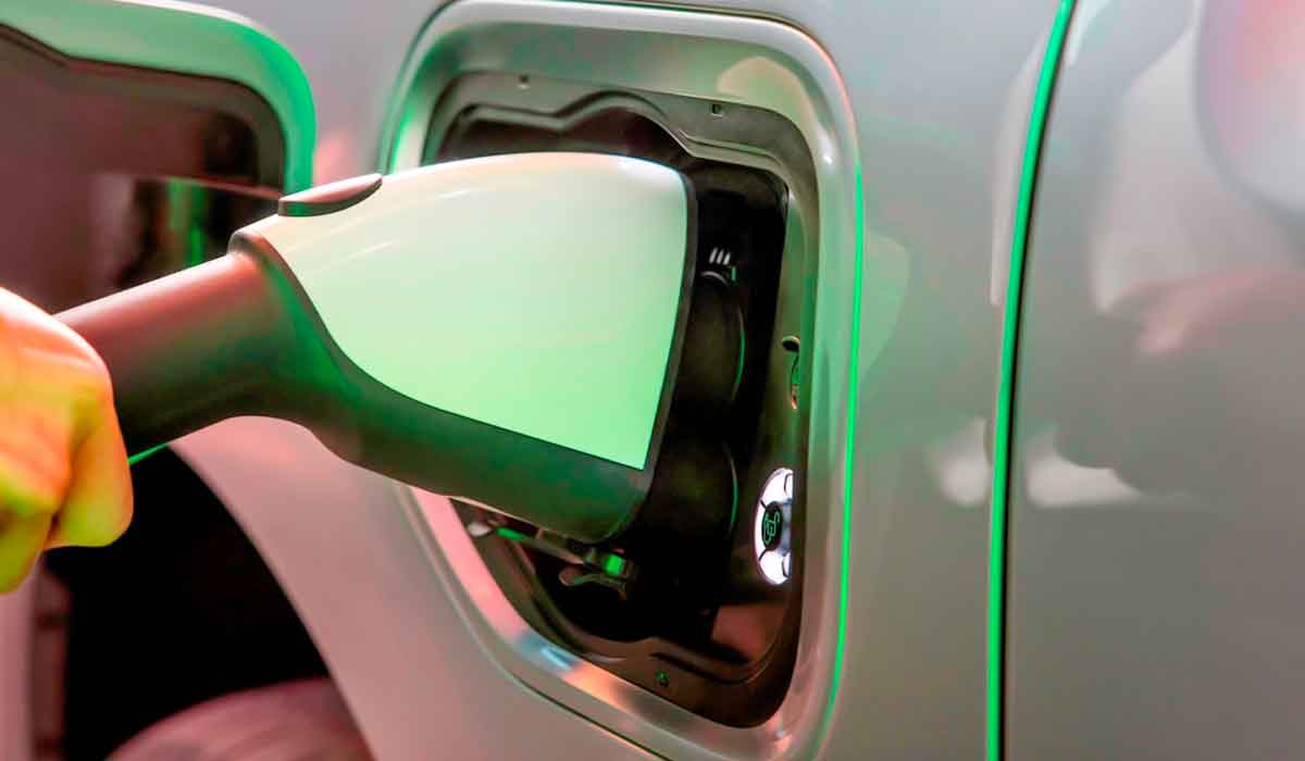 2024 Ford Maverick the all-electric Maverick Lightning will be something else altogether 2024 Ford Maverick