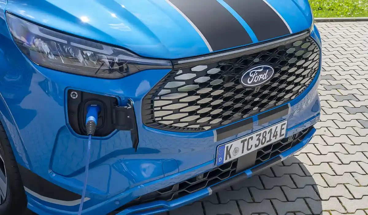 2025 Ford Transit Hybrid